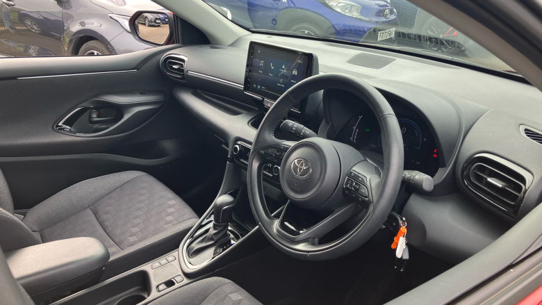 Toyota Yaris 1.5 Hybrid Design 5dr CVT Hybrid Hatchback